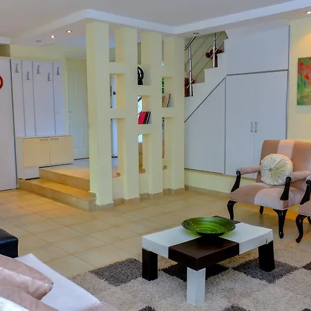 Tgs Villas